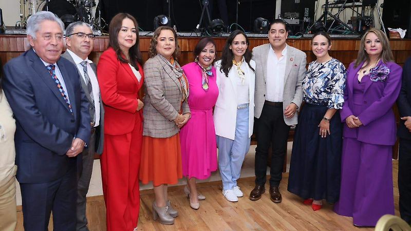 Encabeza gobernadora conmemoración del Día del Abogado en el Poder Judicial de Tlaxcala (10